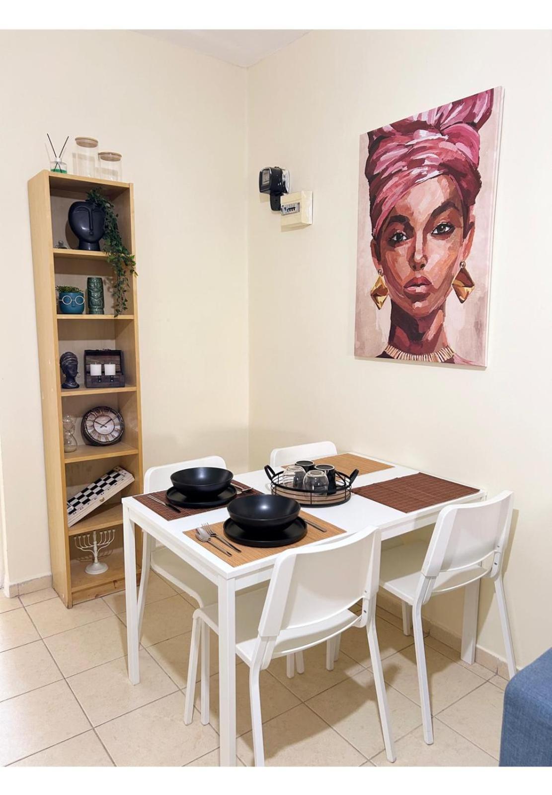 Guy'S Apartment Eilat Bagian luar foto