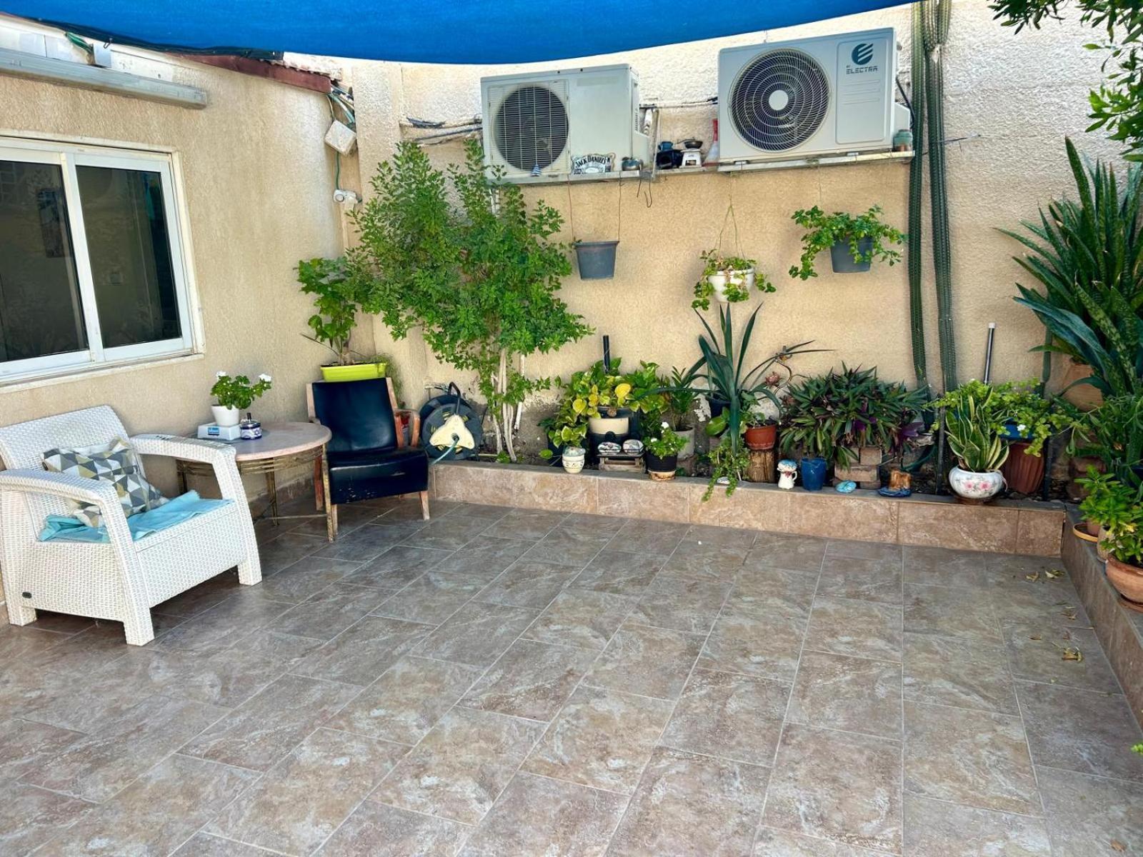 Guy'S Apartment Eilat Bagian luar foto