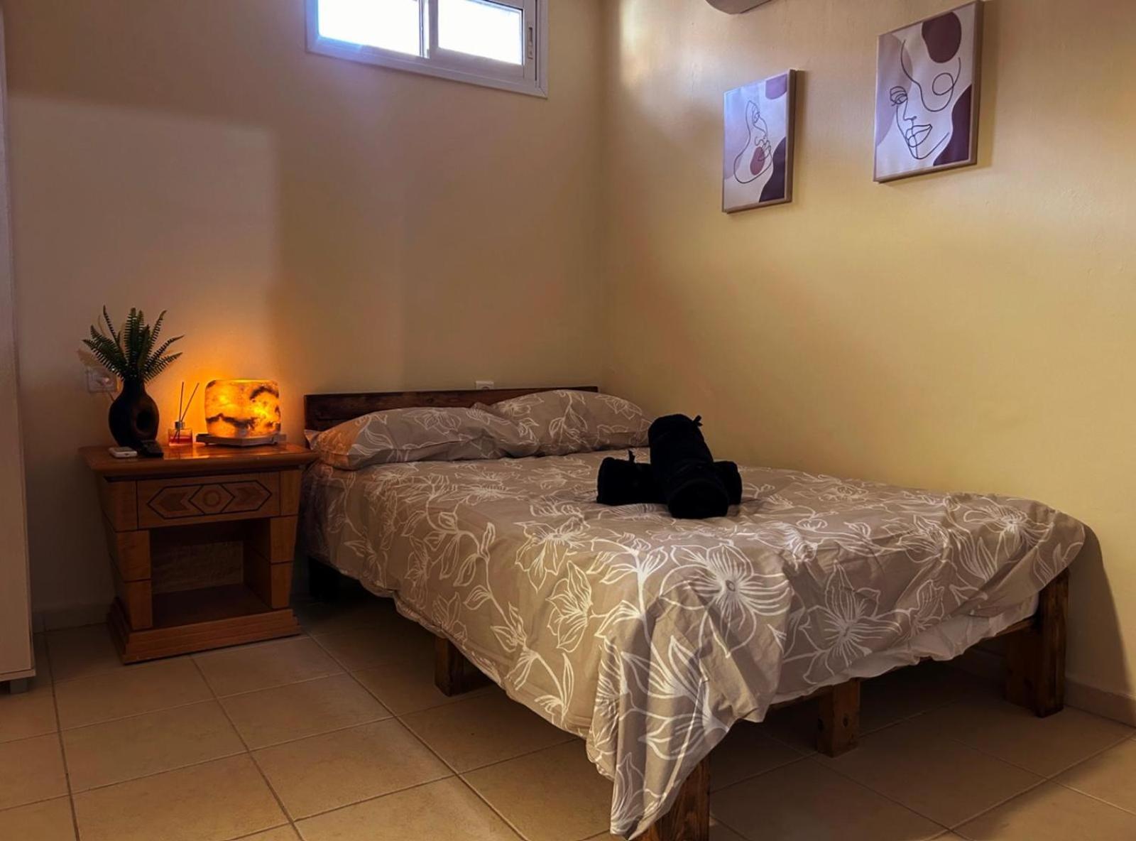Guy'S Apartment Eilat Bagian luar foto